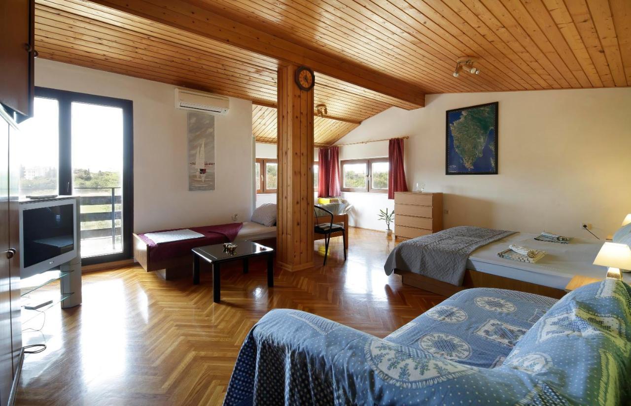 Apartments Natali Ровинь Экстерьер фото